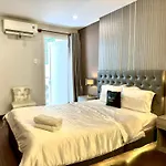 M&H Lux Hotel