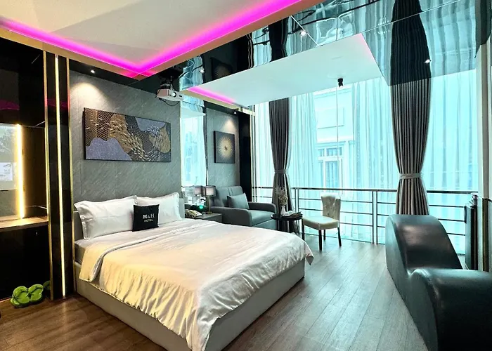 M&H Lux Hotel
