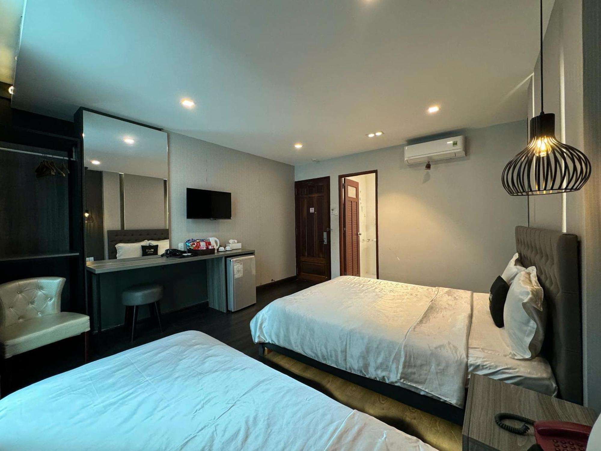M&h Lux Hotel 3*