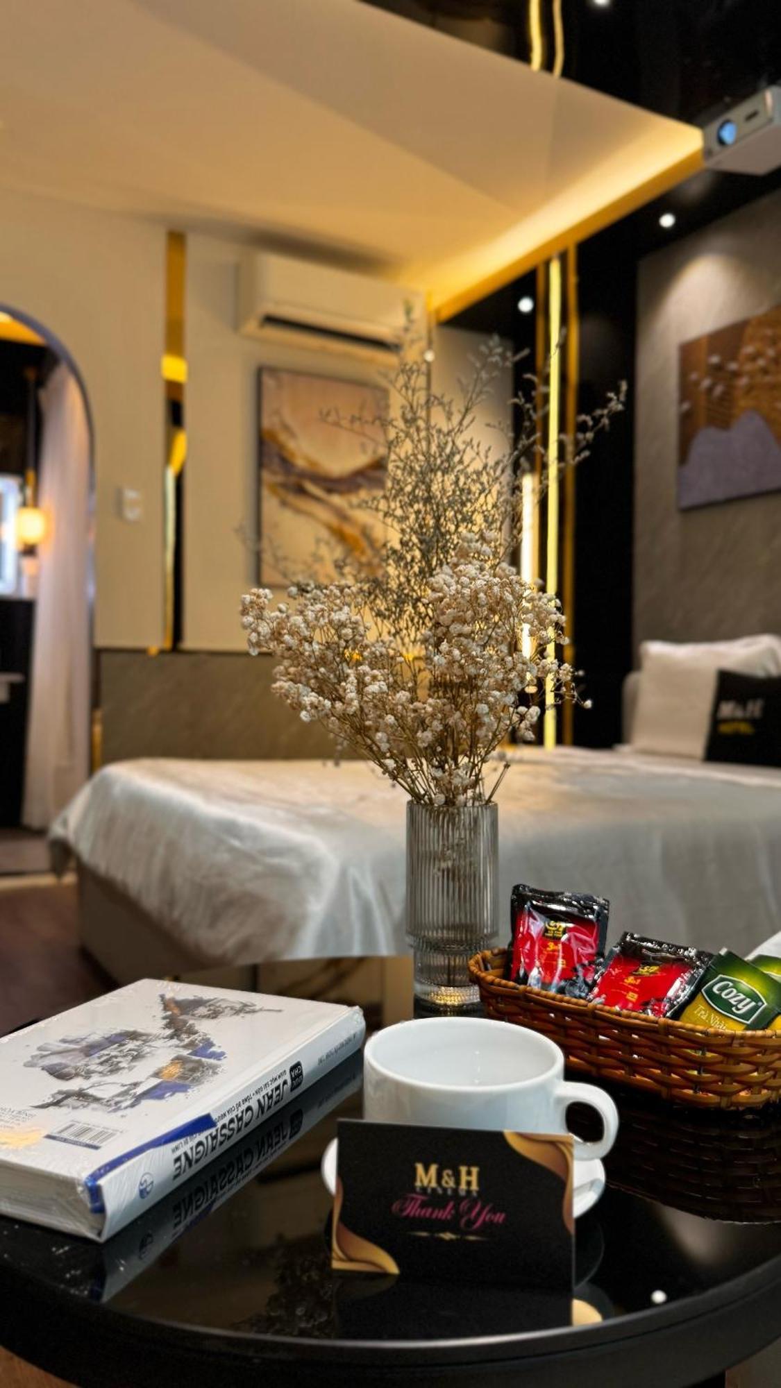 M&h Lux Hotel