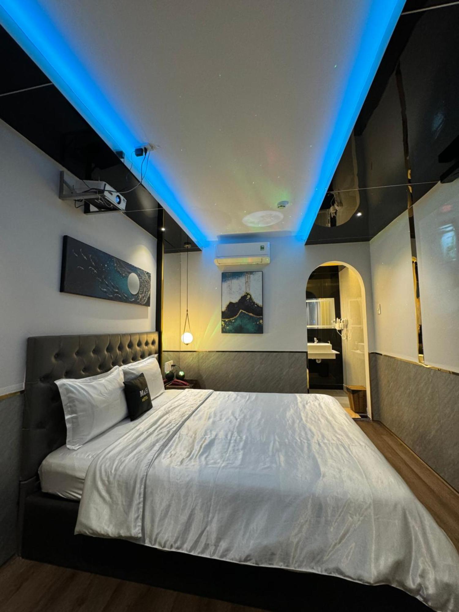 M&h Lux 3*